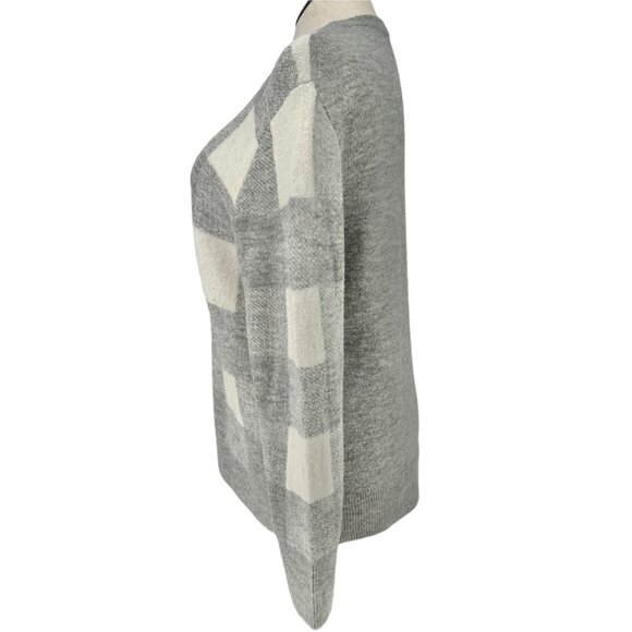 Old Navy Sweater Womens XL Gray White Plaid LS Super Soft Acrylic/Nylon Blend - Picture 4 of 10